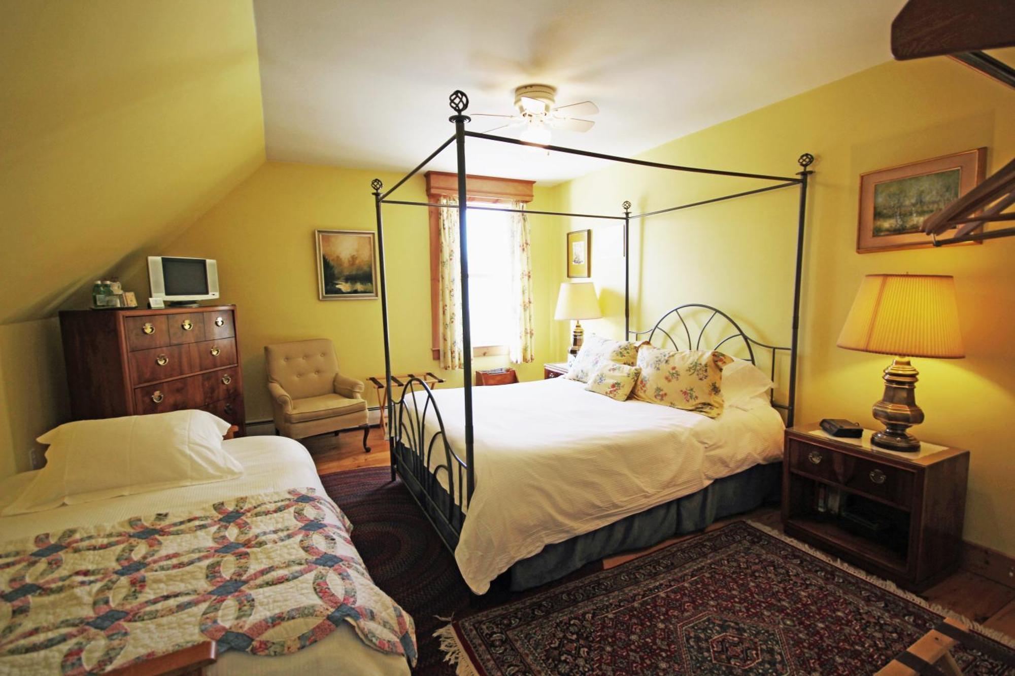 Highland Lake Inn Andover Номер фото