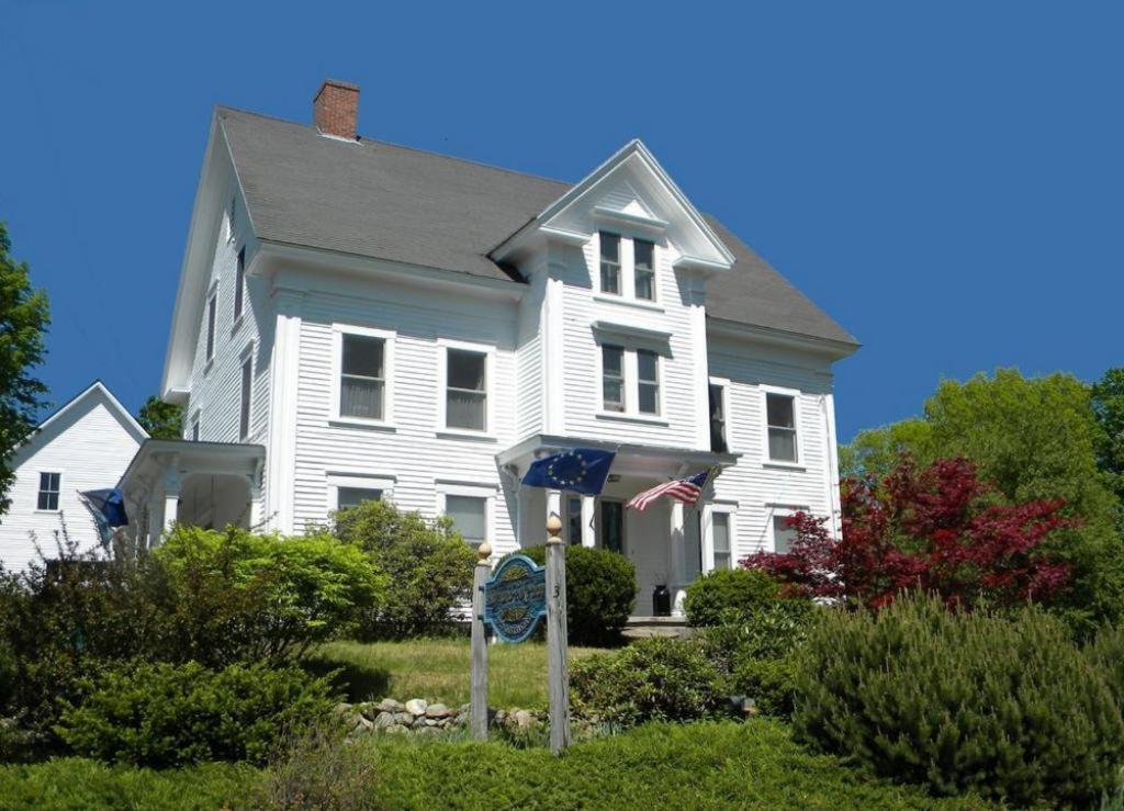 Highland Lake Inn Andover Экстерьер фото